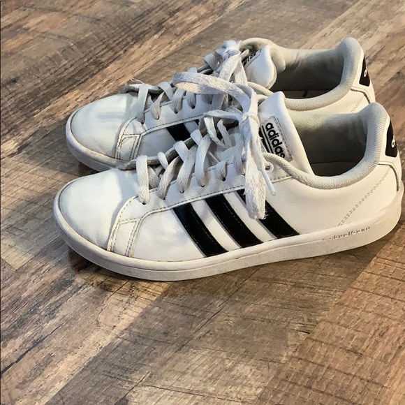 adidas Shoes - 3/$15 Adidas Cloudfoam Advantage Stripe shoes